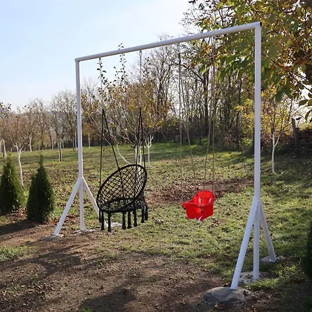 木屋 Brvnara Kao Na Dlanu *