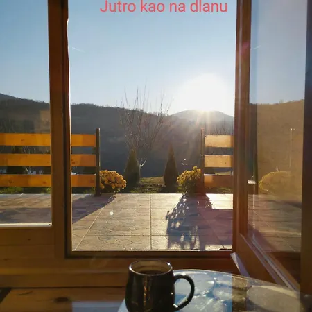 Chalet Brvnara Kao Na Dlanu