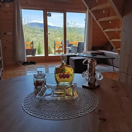 Brvnara Kao Na Dlanu 木屋